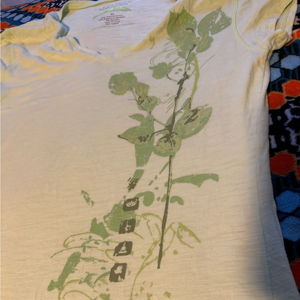 Earth Yoga Women’s Cotton Short Sleeve - Picture 2 of 5
